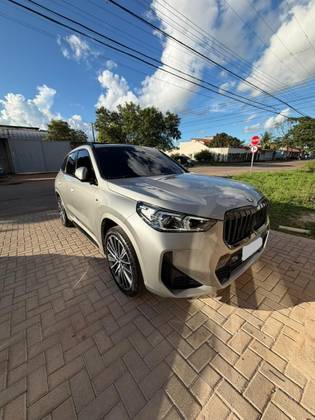 BMW X1 2.0 16V TURBO GASOLINA SDRIVE20I M SPORT STEPTRONIC BMW X1 2.0 16V TURBO GASOLINA SDRIVE20I M SPORT STEPTRONIC